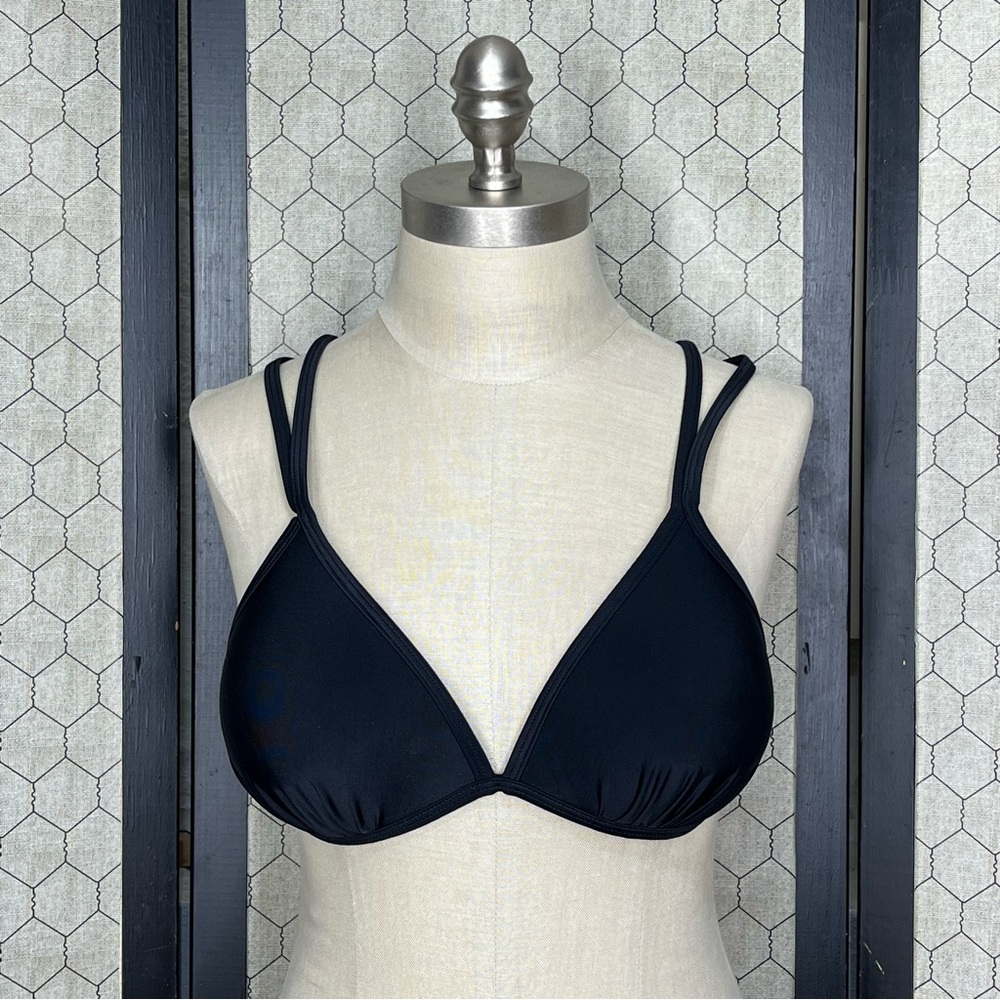 NO Boundaries Padded Bikini Top